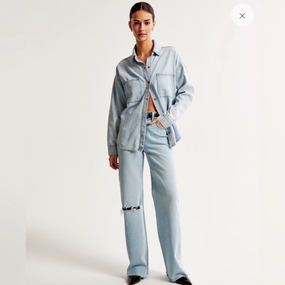 Abercrombie 90s Highrise relaxed Jean